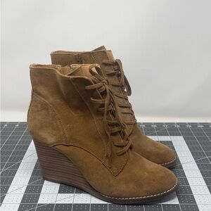 Lucky Brand Brown Lace Up Wedge Boots sz 7.5 (SHVOWK)